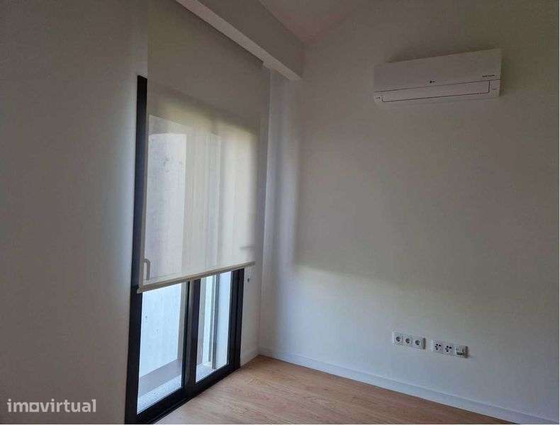 Apartamento T1 - arrendamento -centro Póvoa de Varzim - Grande imagem: 5/8