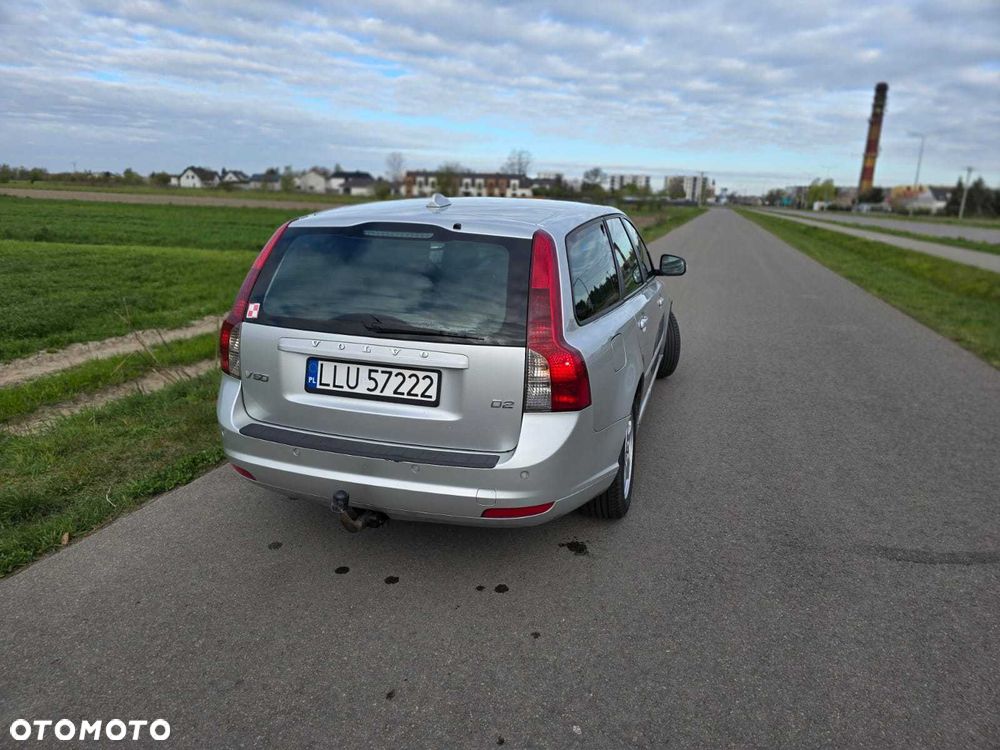 Volvo V50 2010 photo 4