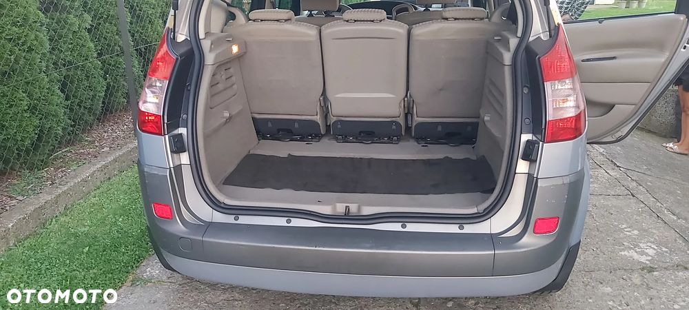 Renault Scenic 1.9 dCi Luxe Privilege - 6