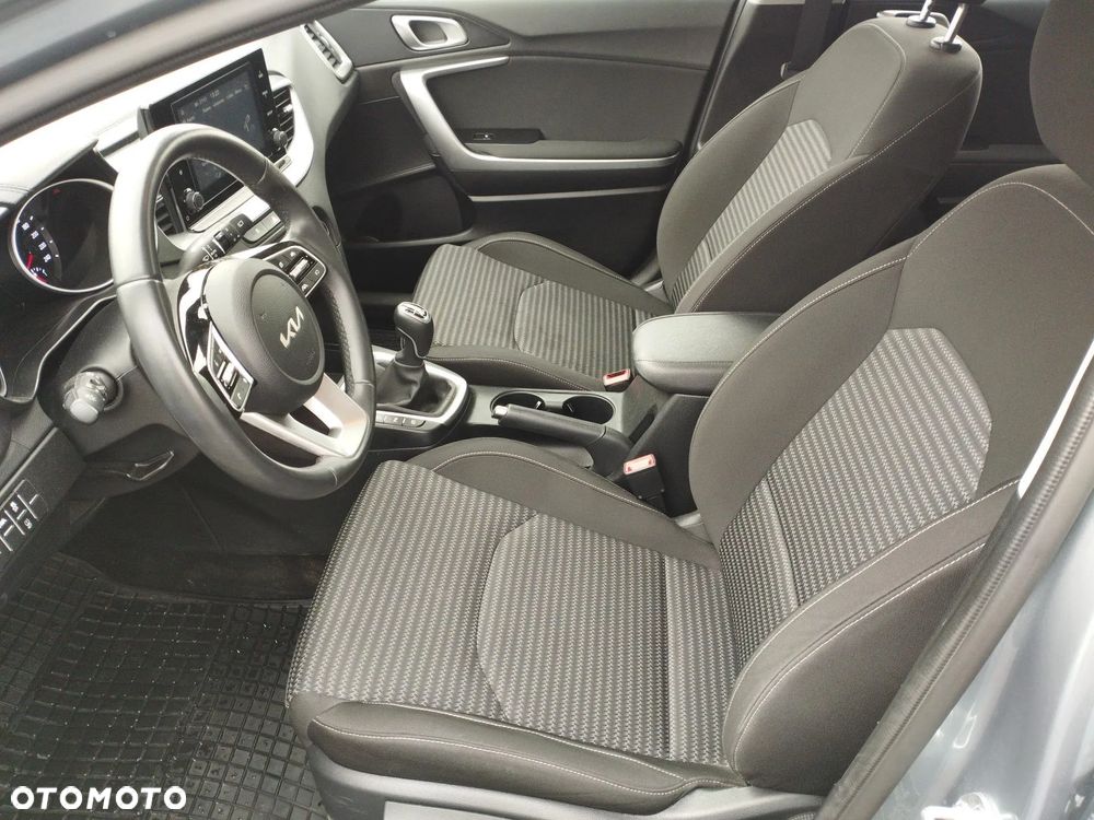 Kia Ceed 1.5 T-GDI M - 19