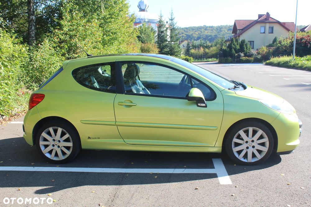 Peugeot 207 2008 photo 4