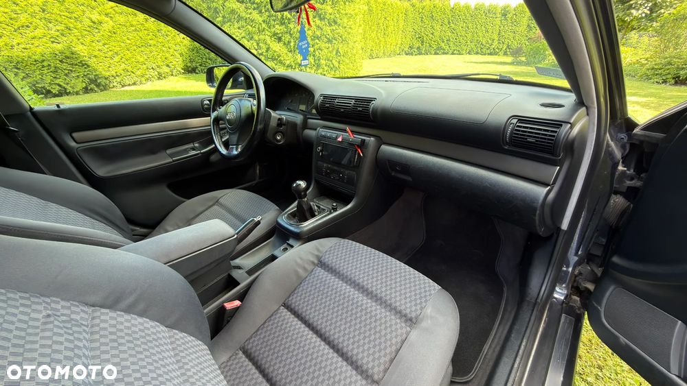 Audi A4 Limousine 1.9 TDI - 16
