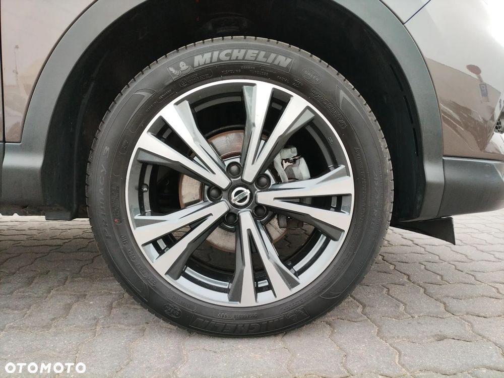 Nissan Qashqai 1.3 DIG-T N-Style EU6d - 18