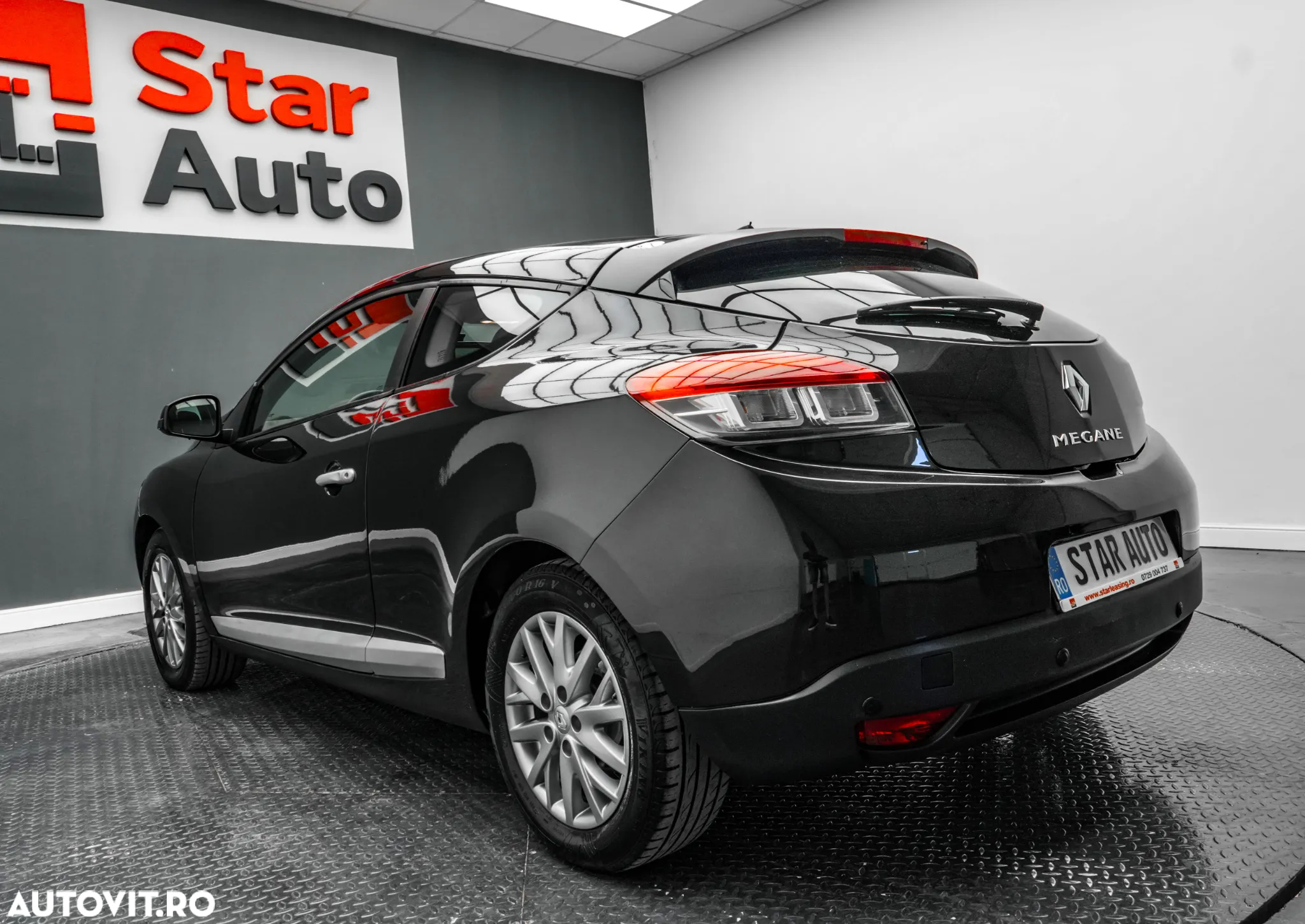 Renault Megane III Coupe 1.9 dCi GT Line - 4