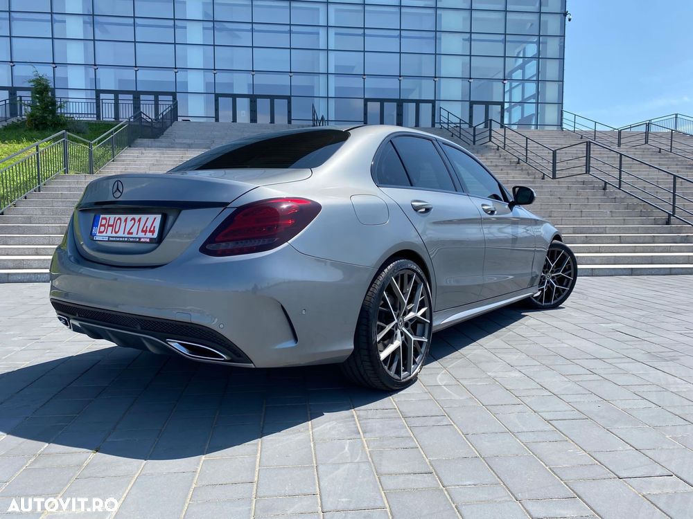 Mercedes-Benz C - 4