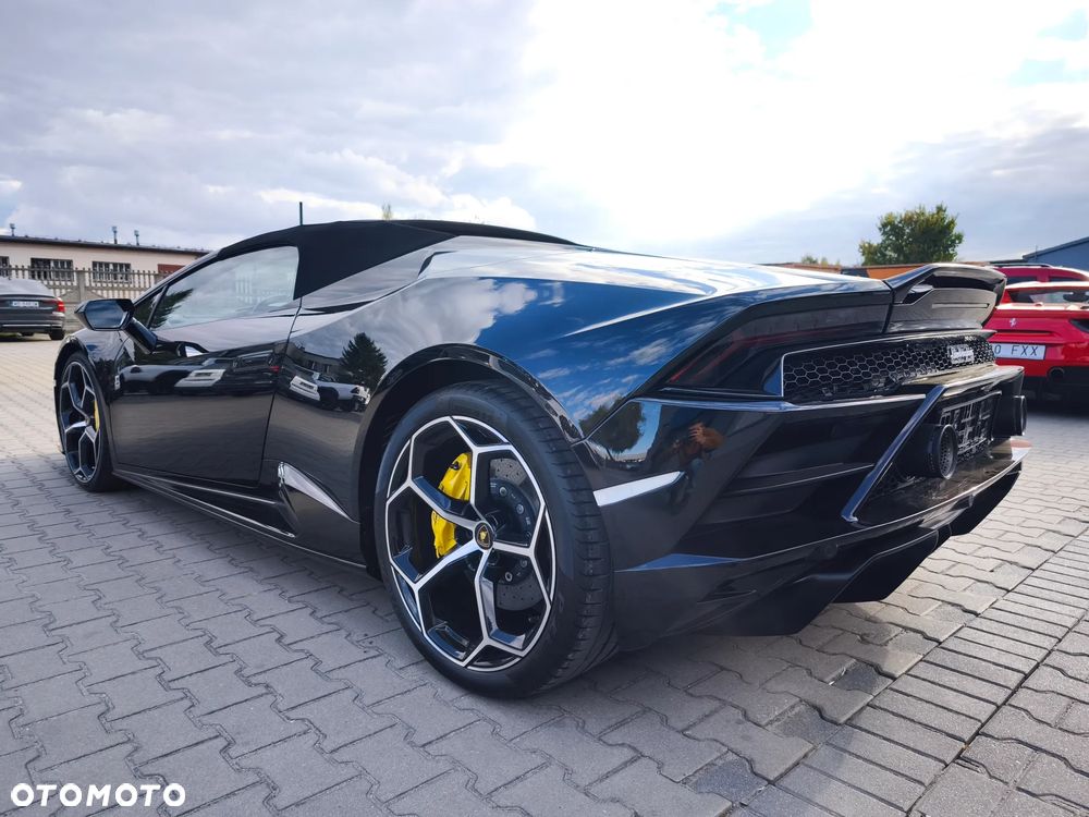 Lamborghini Huracan EVO Spyder - 11