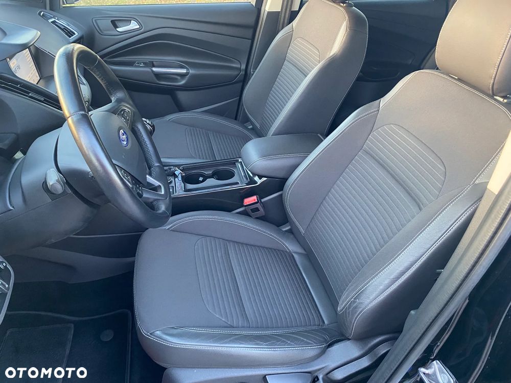 Ford Kuga - 13
