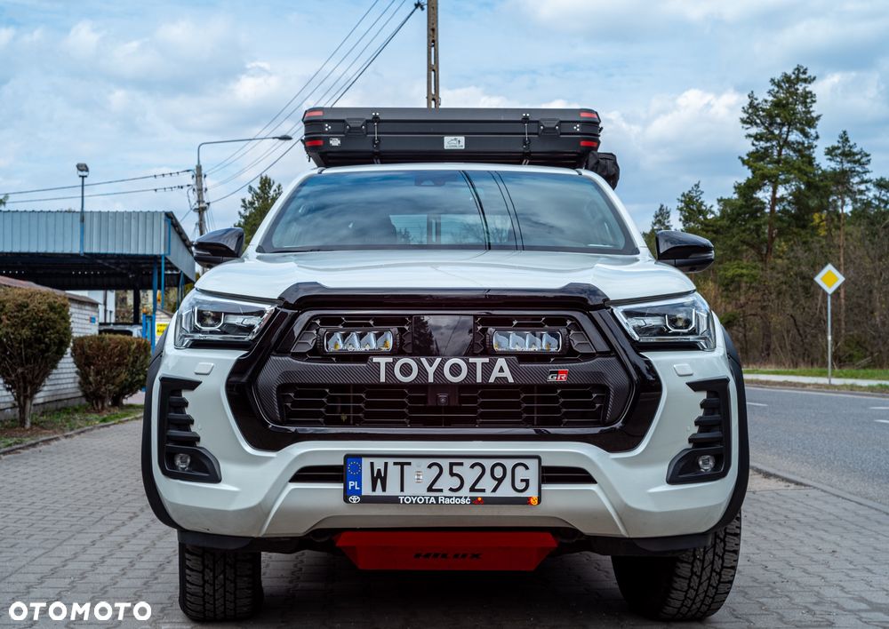 Toyota Hilux 2.8 D-4D Double Cab GR Sport 4x4 - 1