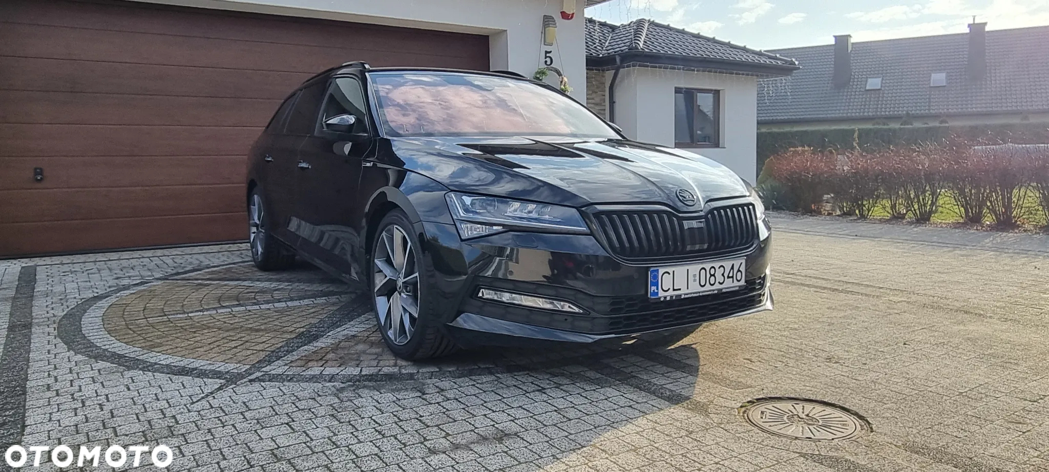Skoda Superb 2.0 TDI DSG Sportline - 4