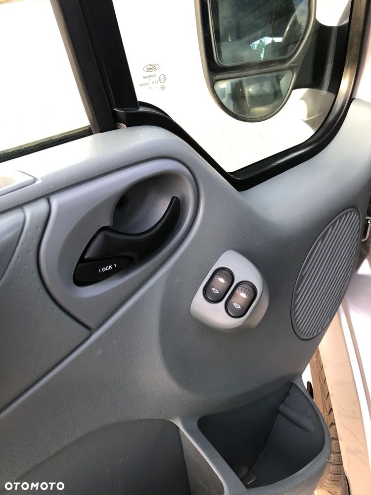 Ford Transit - 15