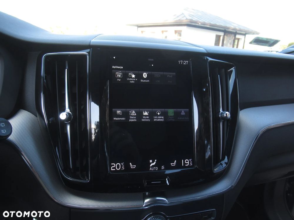 Volvo XC 60 T4 R-Design - 32