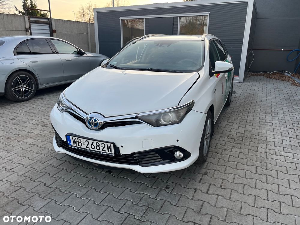 Toyota Auris Hybrid 135 Comfort - 5