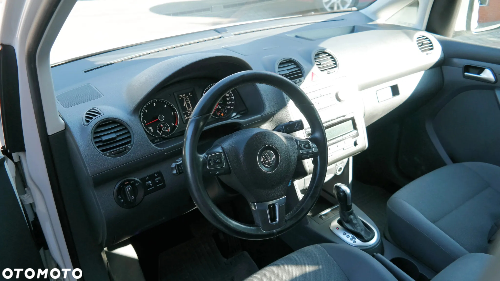 Volkswagen Caddy 2.0 TDI Comfortline DSG - 3