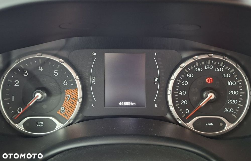 Jeep Renegade 1.5 T4 mHEV Longitude FWD S&S DCT - 15