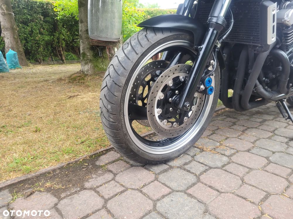 Yamaha FZS - 3