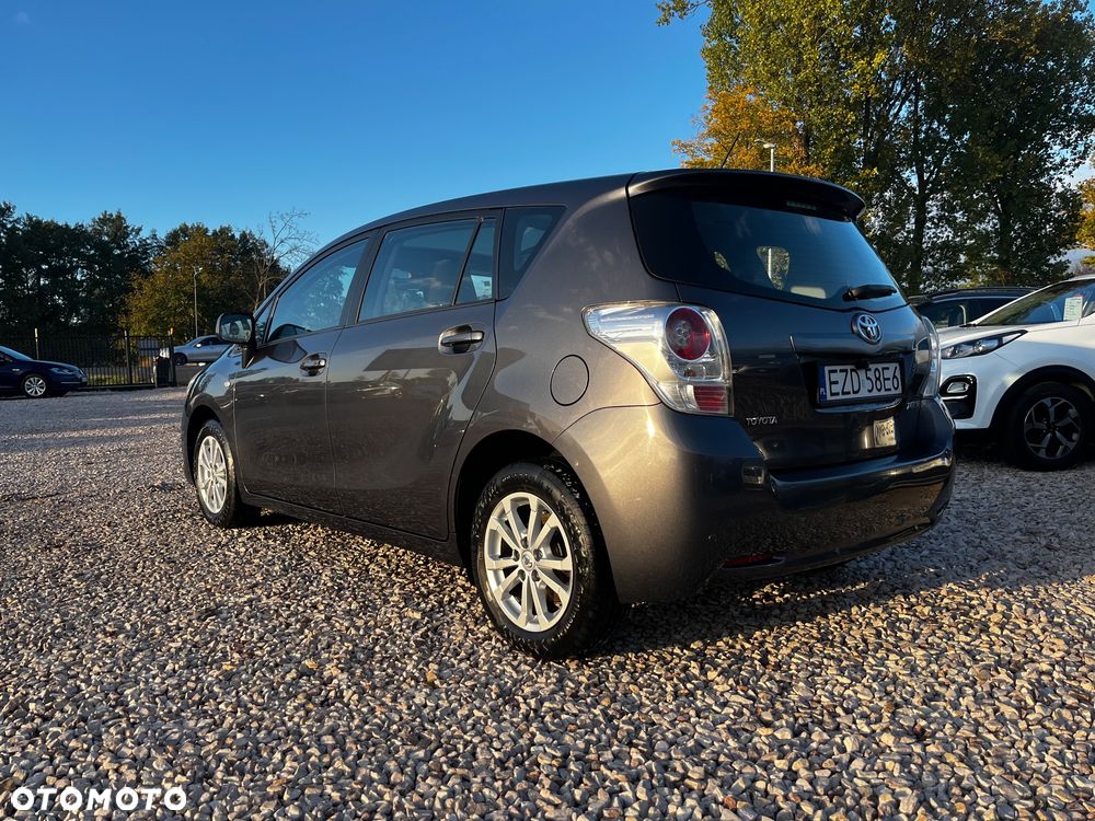 Toyota Verso 1.6 Sol EU5 - 5