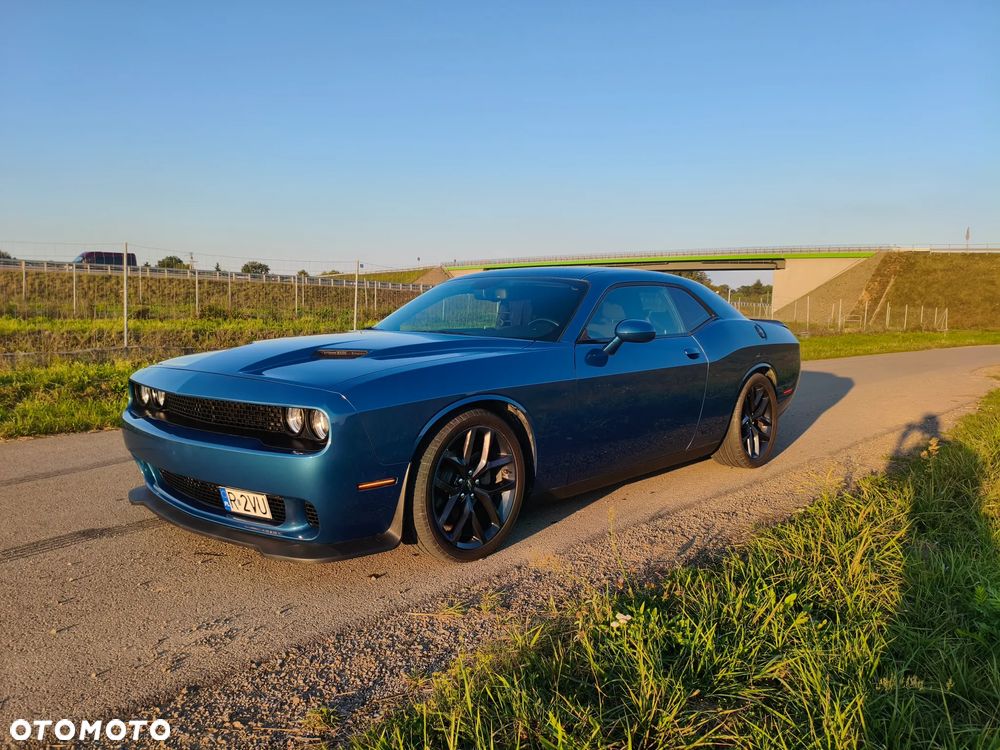 Dodge Challenger - 13