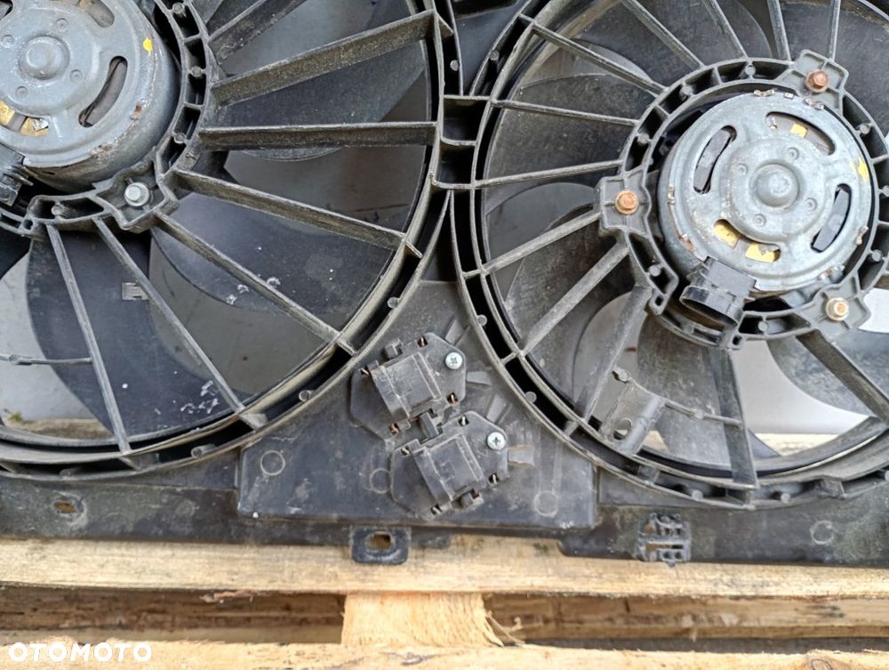 wentylatory chłodnicy renault master III movano B lift 2.3 dci 2019-2024r 214813663R - 6