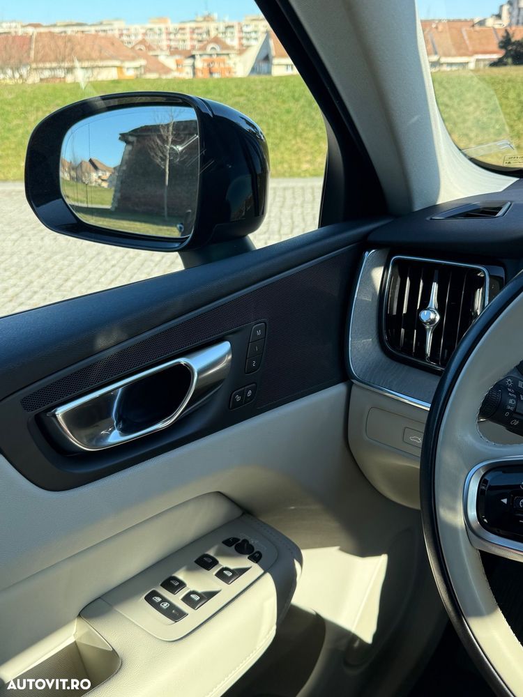 Volvo XC 60 B4 D AWD Geartronic Inscription - 37