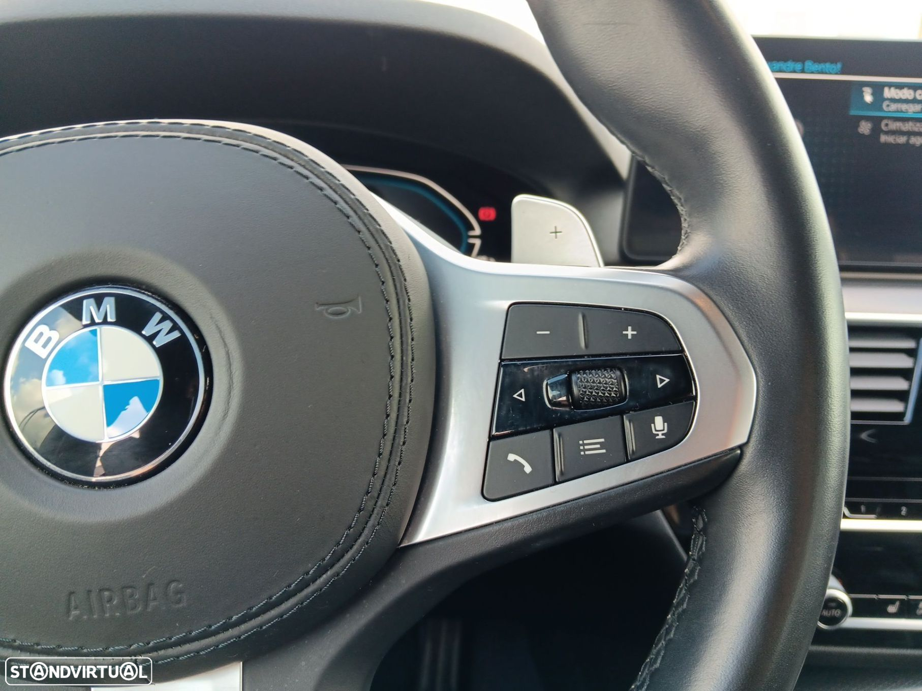 BMW 530 e Pack Desportivo M - 14