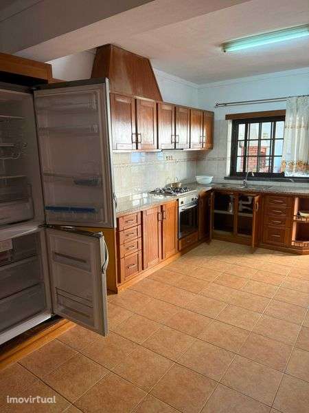 Apartamento T1 com cozinha equipada em Chão de Couce - Grande imagem: 2/8