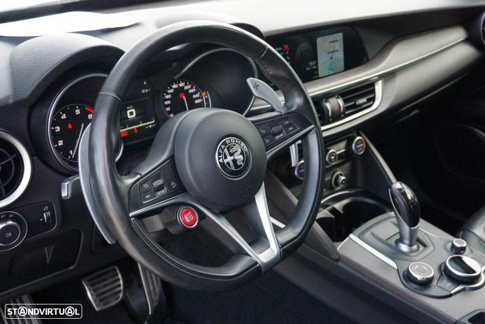 Alfa Romeo Stelvio 2.0 T Veloce TI Q4 AT8 - 50