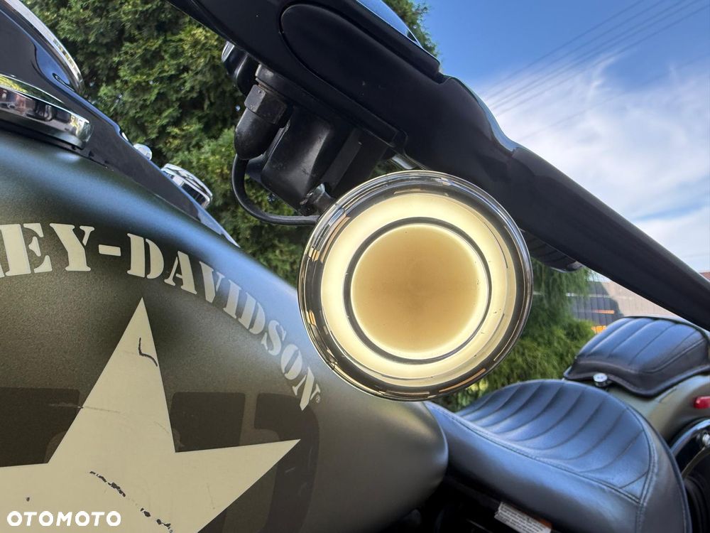 Harley-Davidson Softail Slim - 18