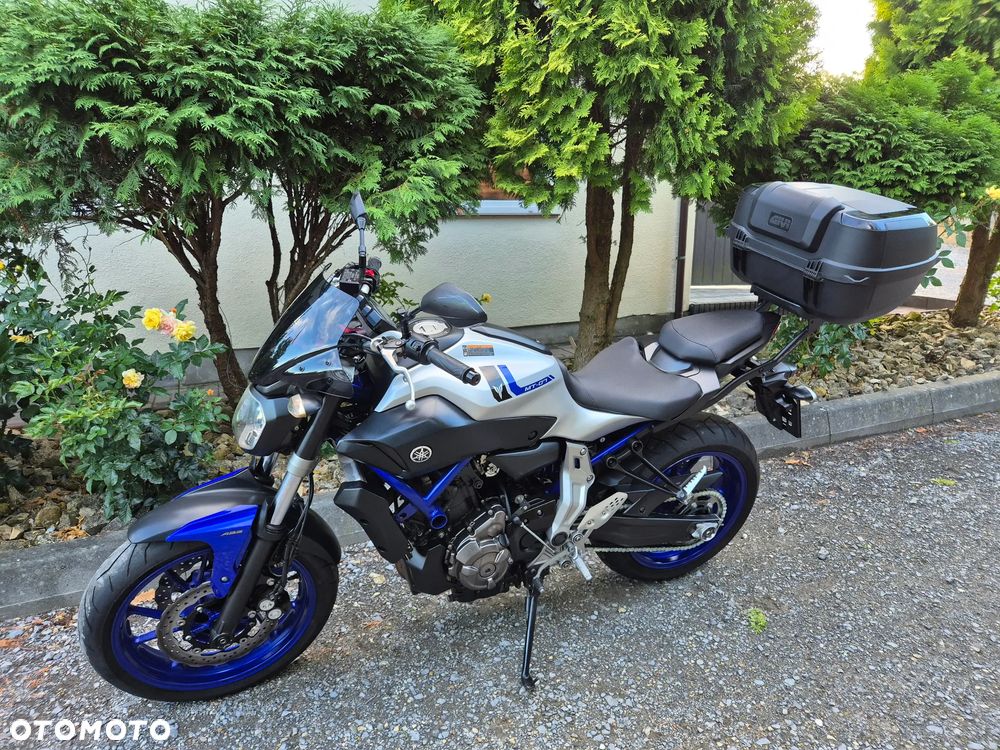 Yamaha MT - 40