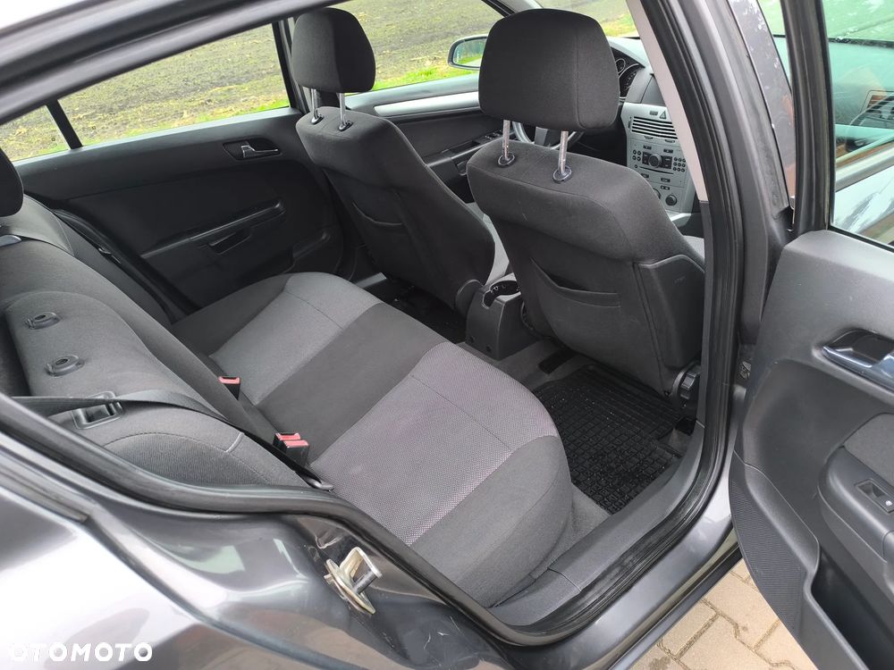 Opel Astra 1.7 CDTI DPF Selection - 10