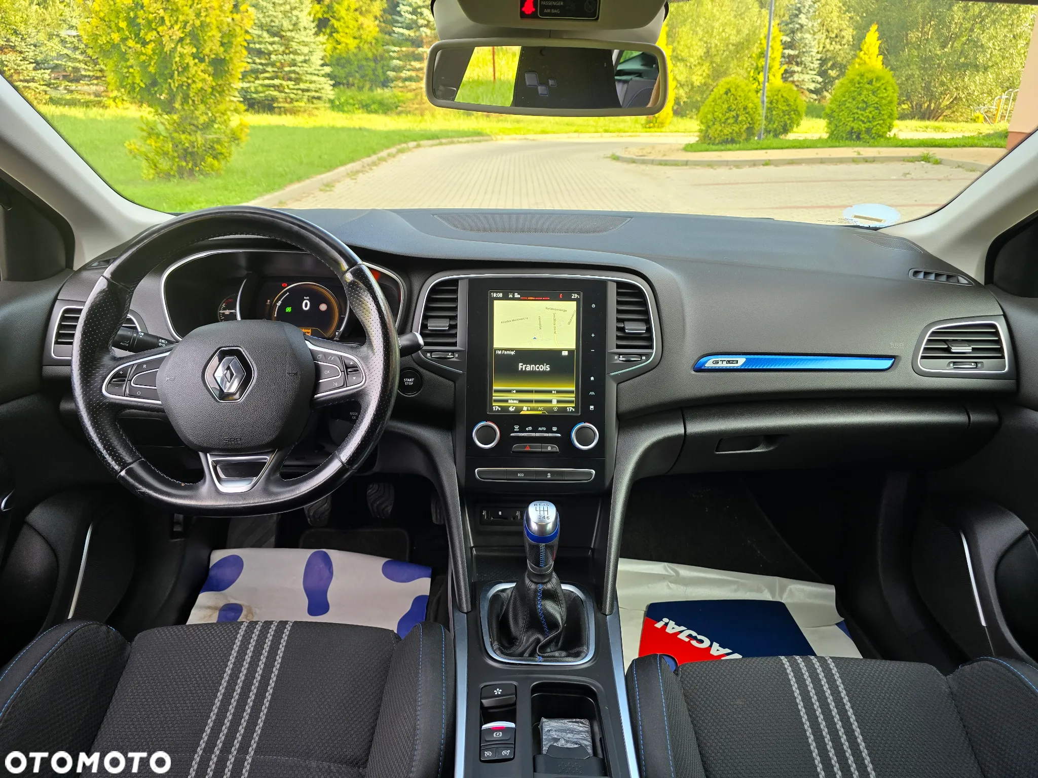 Renault Megane Grandtour ENERGY TCe 130 GT LINE - 24