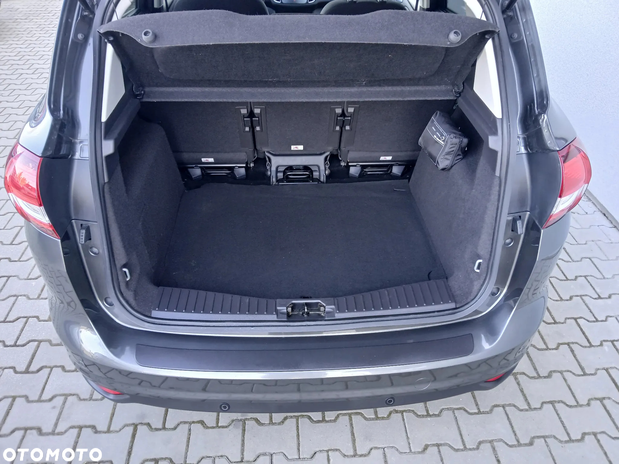 Ford C-MAX 1.0 EcoBoost Titanium ASS - 19