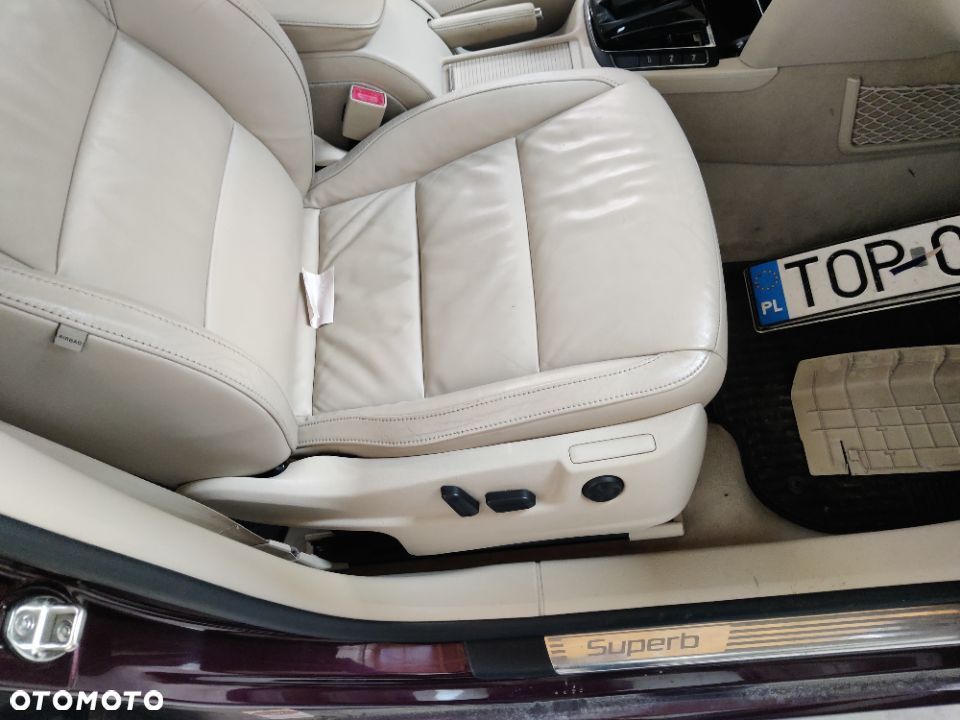 Fotele Skoda Superb 2 FL II Lift Kanapa Przekładka Siedzenia Boczki Skóra Kombi Europa Podgrzewane - 17