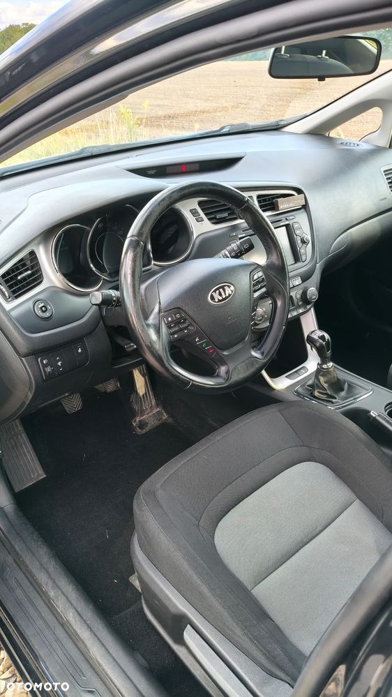 Kia Ceed 1.6 GDI L - 17