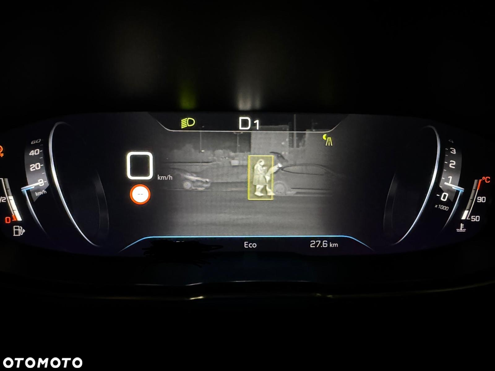 Peugeot 5008 BlueHDI 180 EAT8 GT Pack - 24