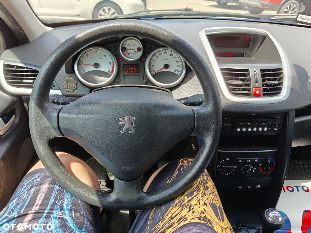 Peugeot 207 1.6 HDi - 20