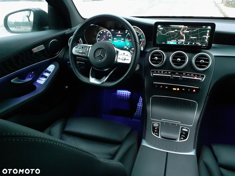 Mercedes-Benz GLC 220 d 4Matic 9G-TRONIC AMG Line - 25