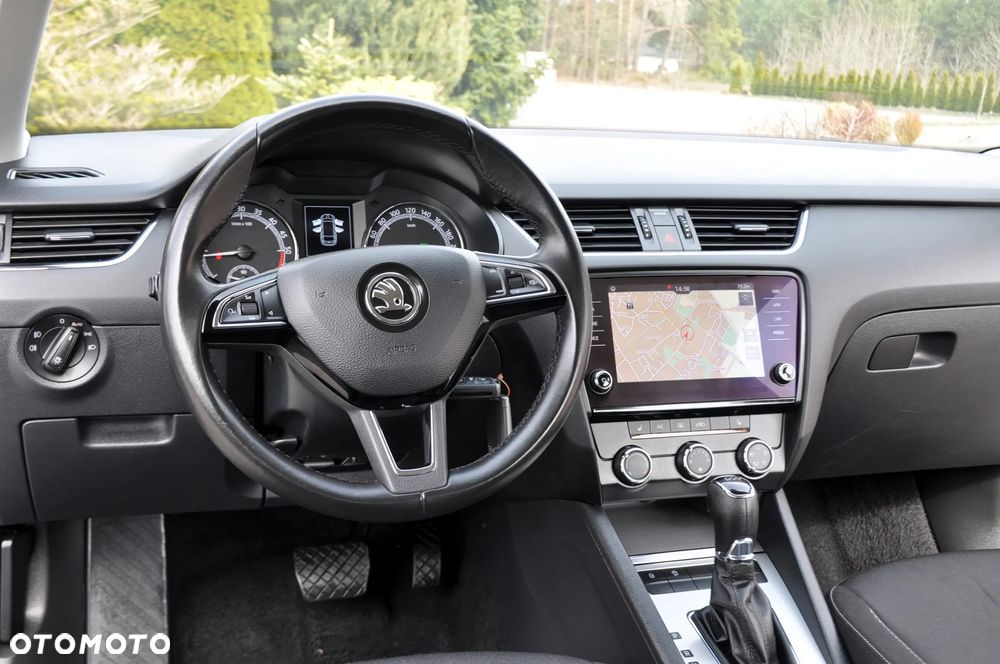 Skoda Octavia 2.0 TDI Elegance DSG - 29