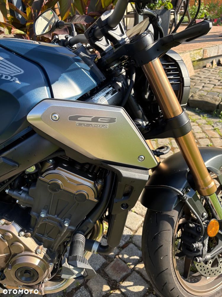Honda CB - 22