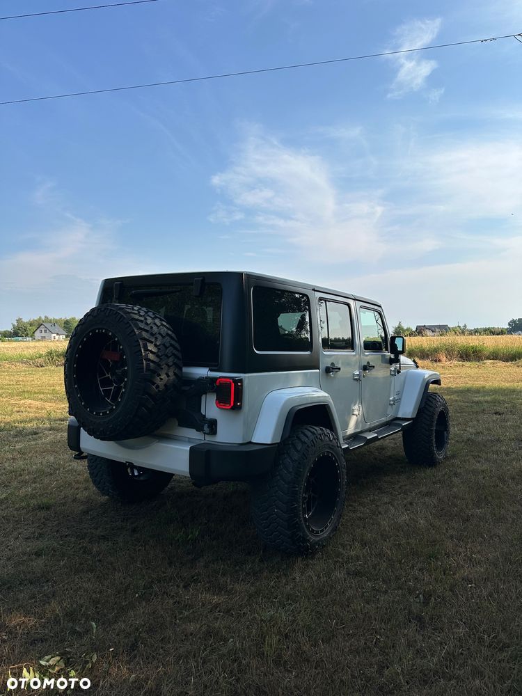Jeep Wrangler 3.6 Unlim Sahara - 3