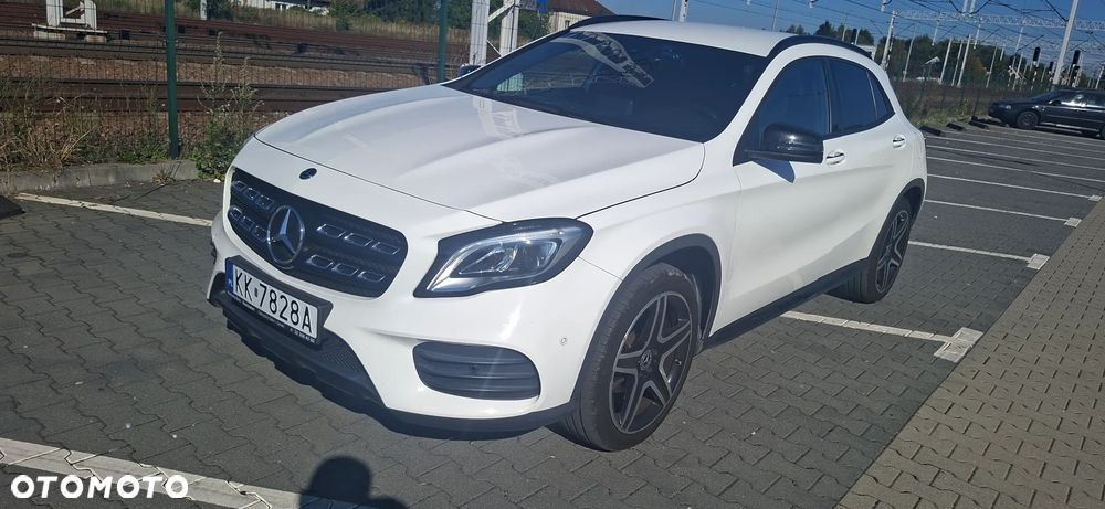 Mercedes-Benz GLA 200 7G-DCT AMG Line - 1