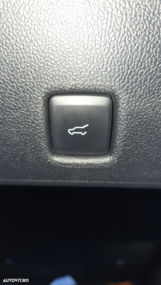 Ford Kuga - 12