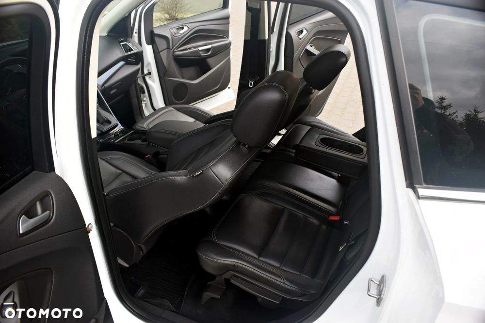 Ford Kuga 1.5 EcoBoost 4x4 Titanium - 35