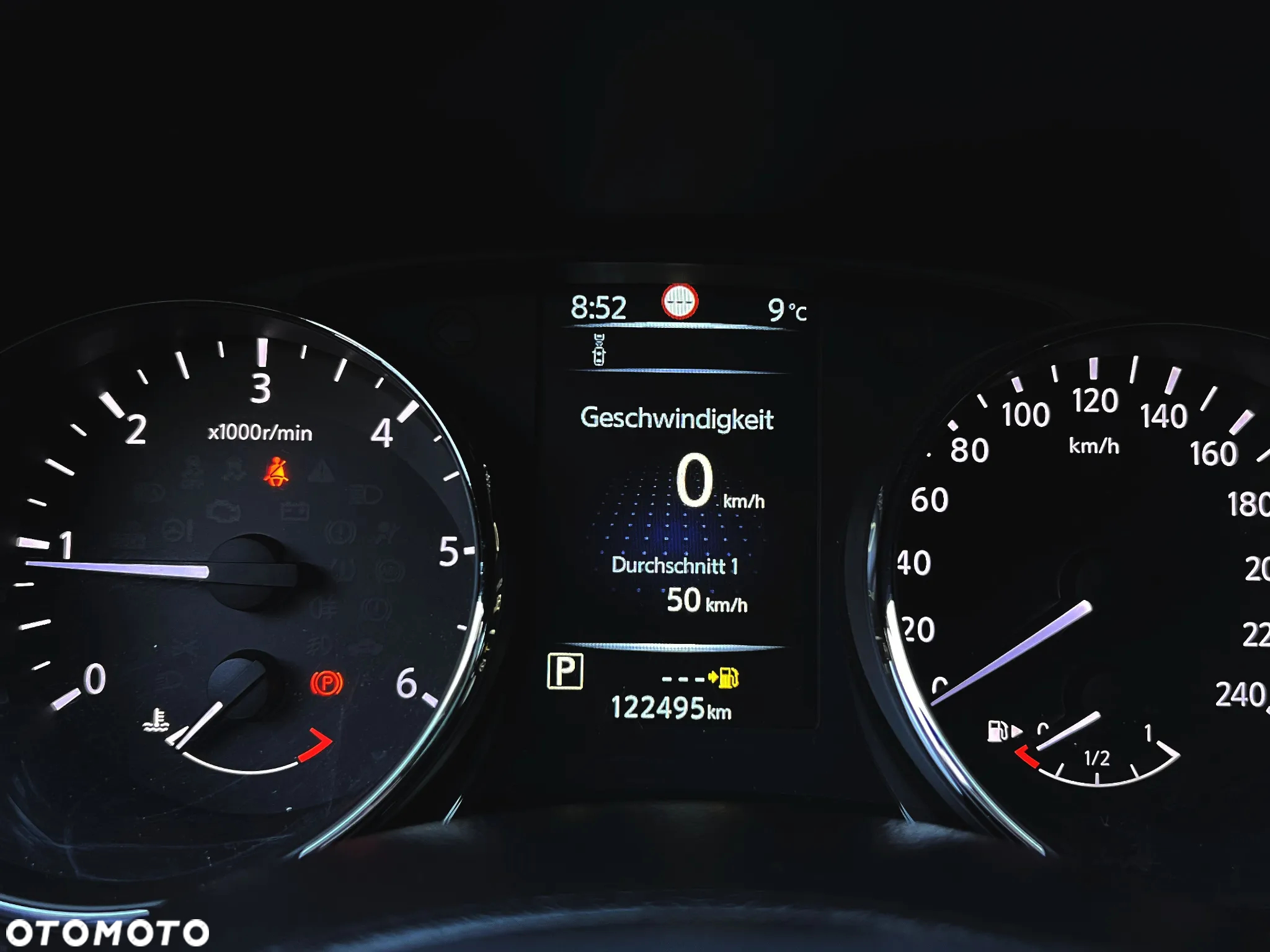 Nissan Qashqai 1.6 DCi N-Connecta Xtronic - 35