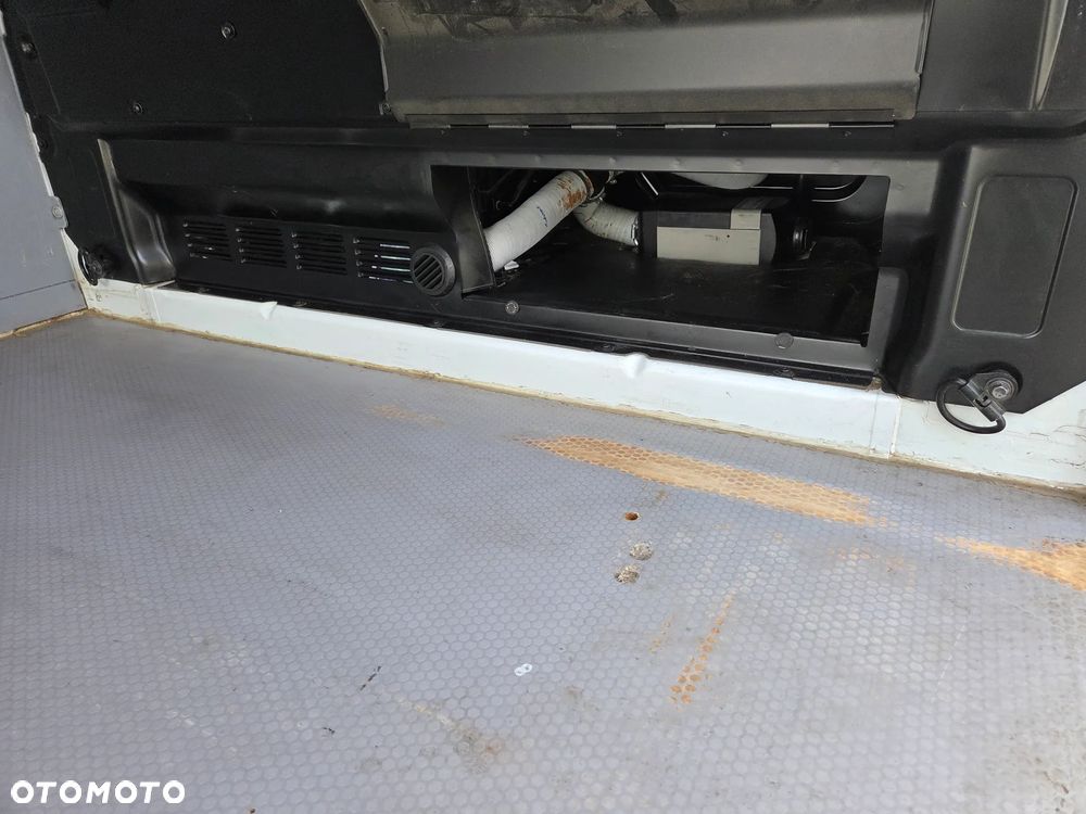 Ford Transit Custom - 27