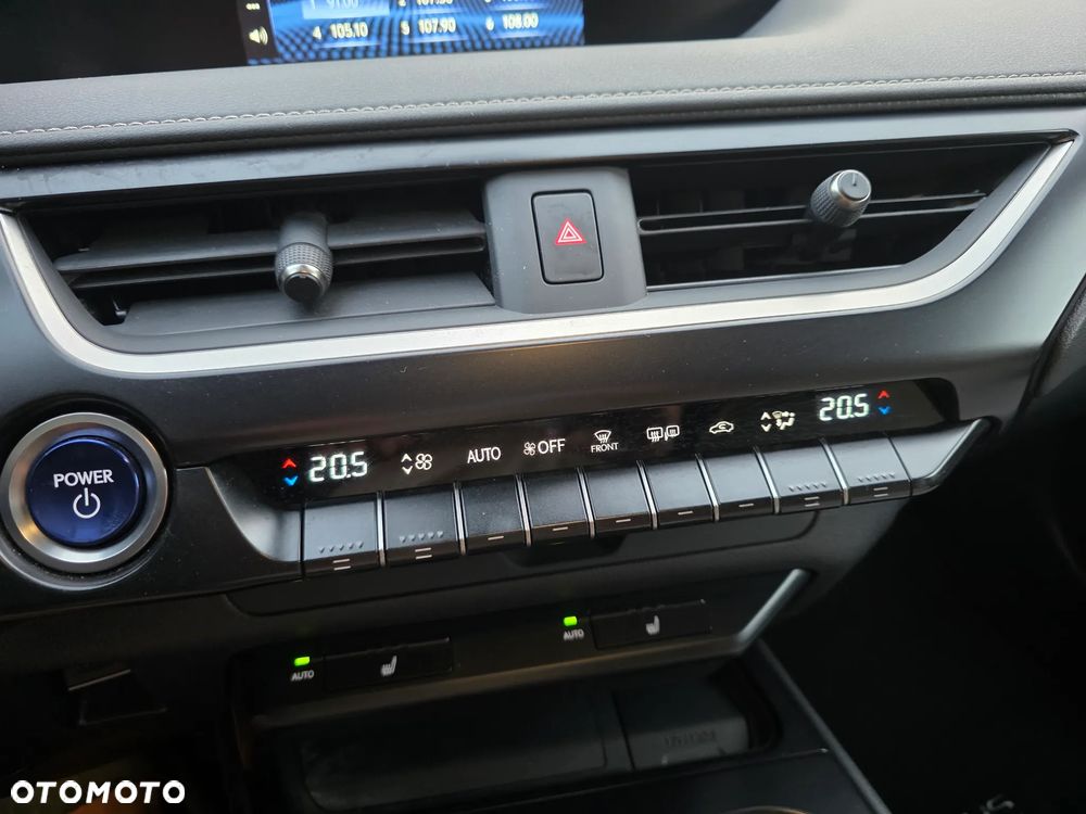 Lexus UX 250h GPF F Impression 2WD - 21