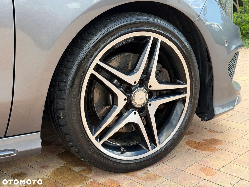 Mercedes-Benz CLA 250 4Matic 7G-DCT AMG Line - 10