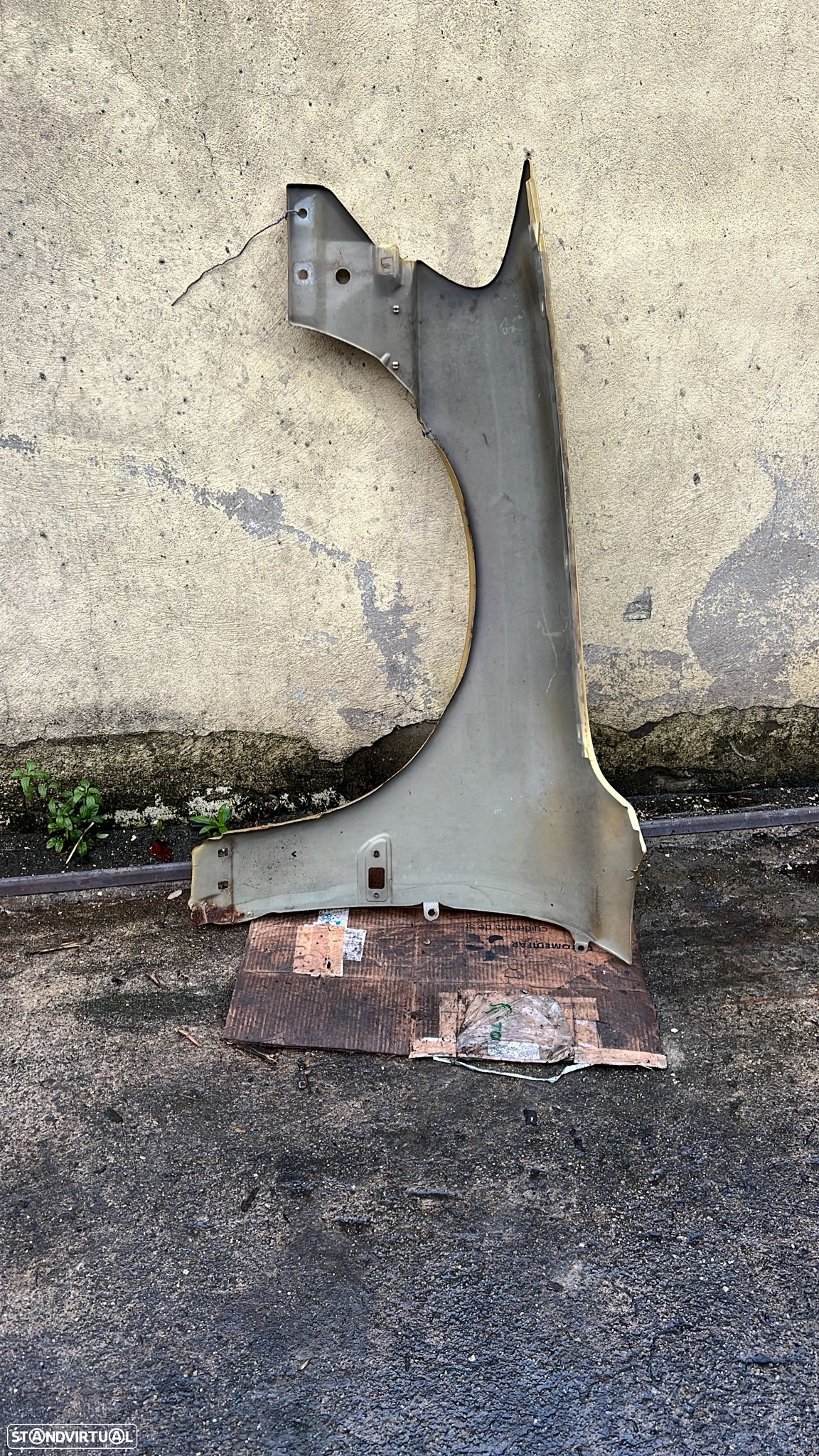 Guarda Lamas da Frente Direito Volvo S60 - 2