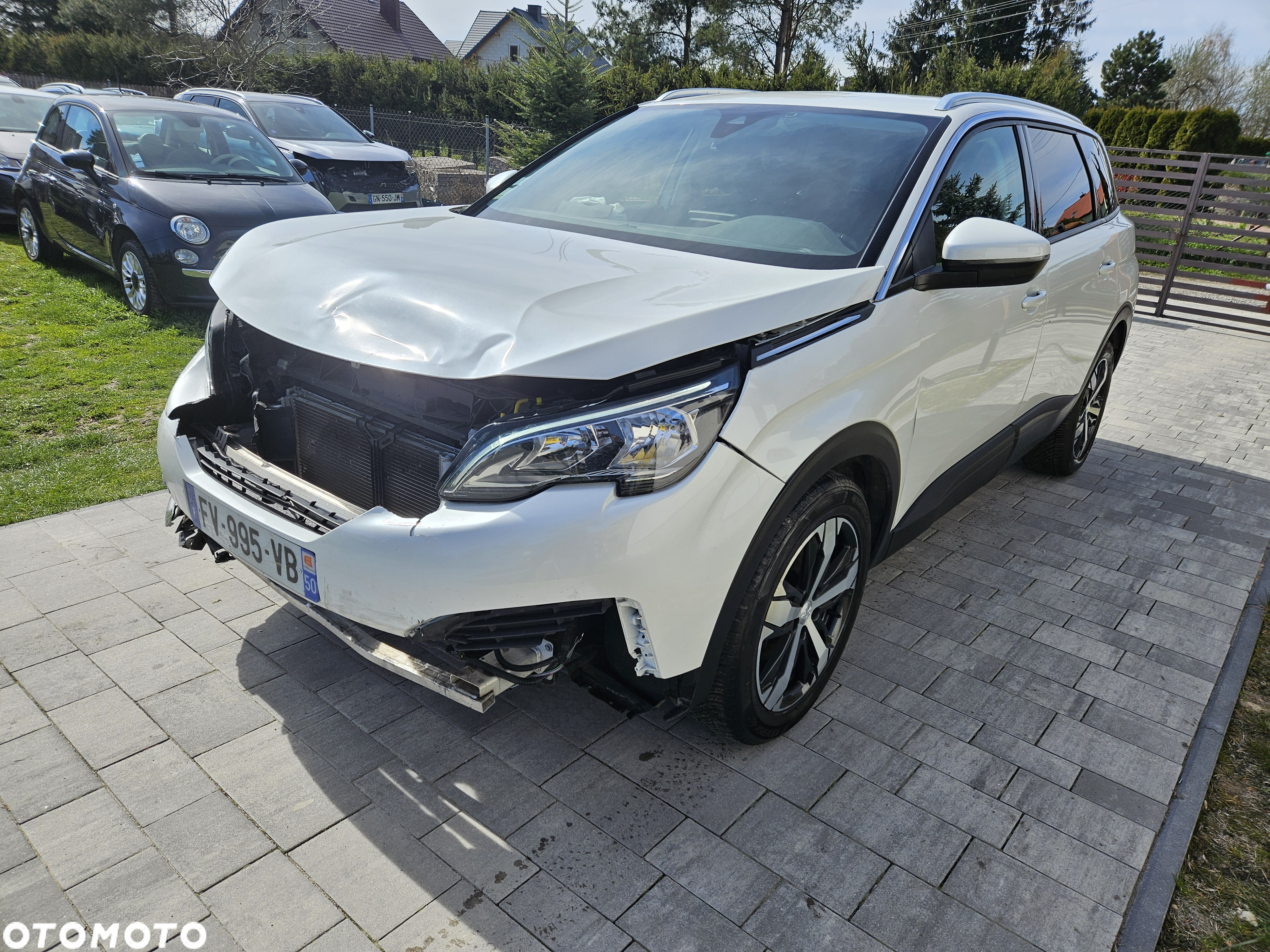 Peugeot 5008 1.5 BlueHDi Active S&S EAT8 - 14