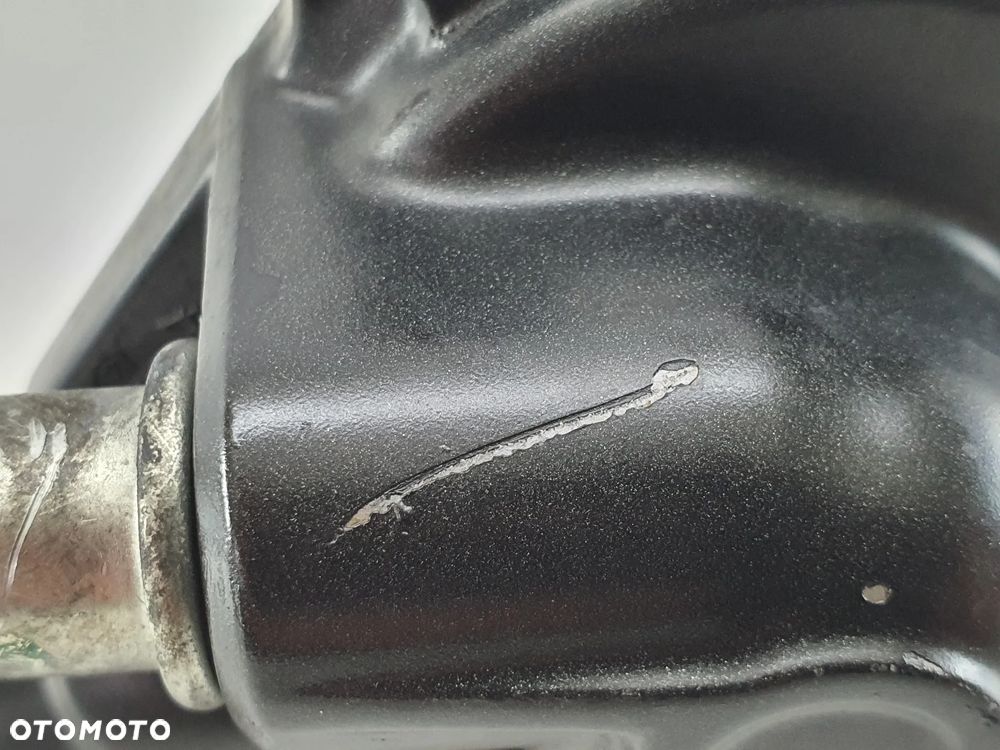 POMPA WODY OBUDOWA DEKIEL   HONDA  CMX 500 REBEL - 11