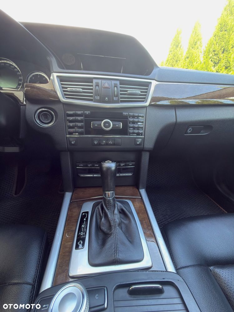 Mercedes-Benz Klasa E 220 CDI BlueEff - 16